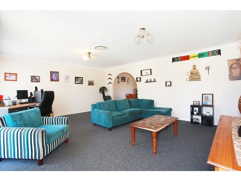 40 Blue Waters Crescent, Tweed Heads West NSW 2485