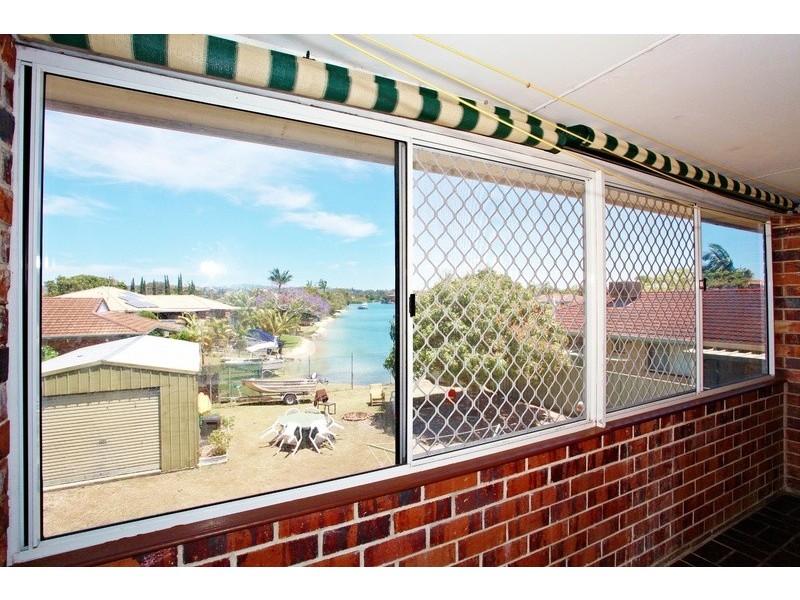 40 Blue Waters Crescent, Tweed Heads West NSW 2485