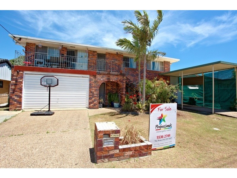 40 Blue Waters Crescent, Tweed Heads West NSW 2485