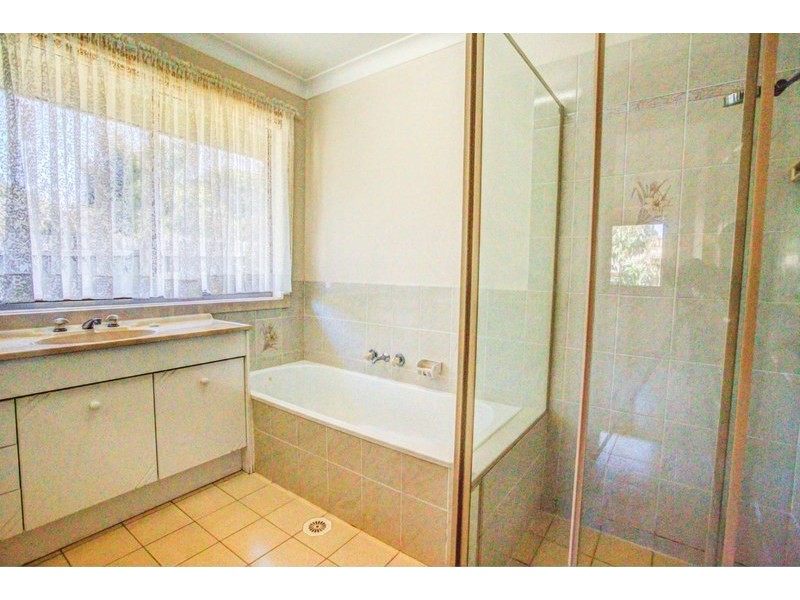3 Kintyre Crescent, Banora Point NSW 2486