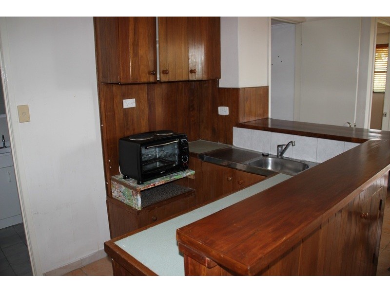 37 Lakeview  Parade, Tweed Heads South NSW 2486