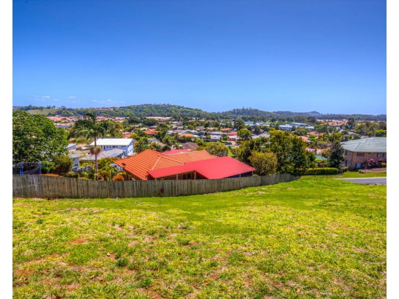 13 Firewheel Way, Banora Point NSW 2486