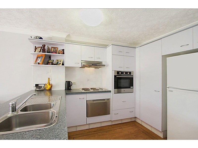 21/9 Ocean Street, Coolangatta QLD 4225