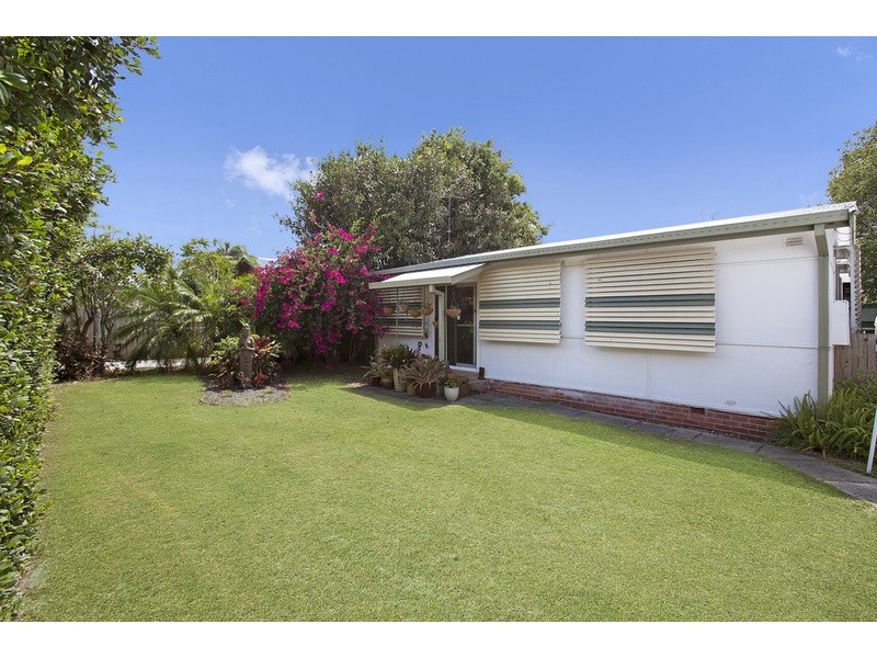 12 Cox Drive, Tweed Heads South NSW 2486
