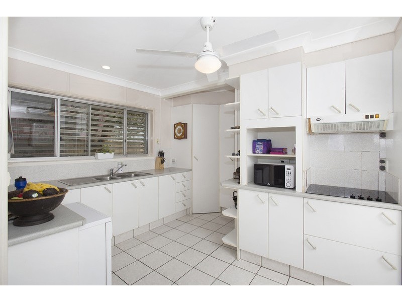 12 Cox Drive, Tweed Heads South NSW 2486