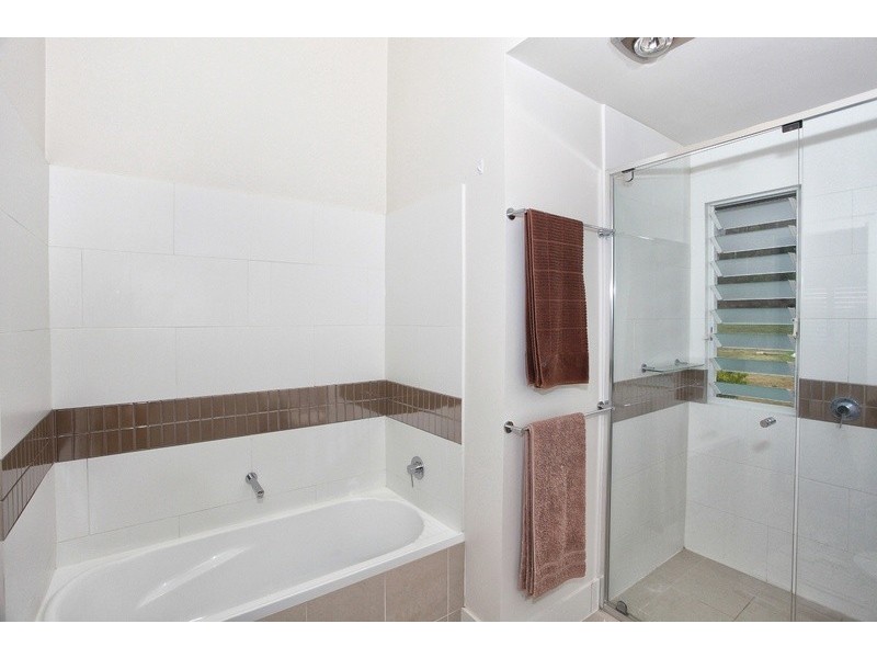 2/4 Border Drive North, Currumbin Waters QLD 4223