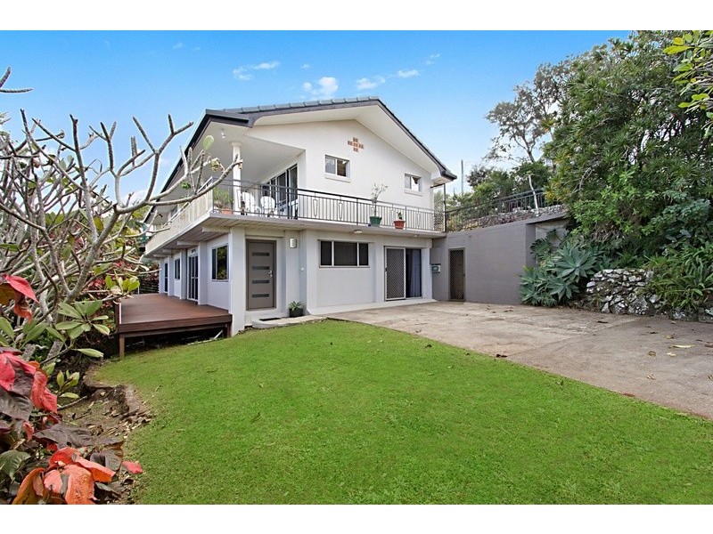 6 Blue Haze Crescent, Banora Point NSW 2486