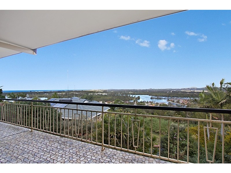 6 Blue Haze Crescent, Banora Point NSW 2486