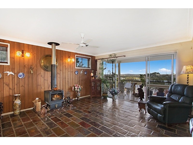 6 Blue Haze Crescent, Banora Point NSW 2486