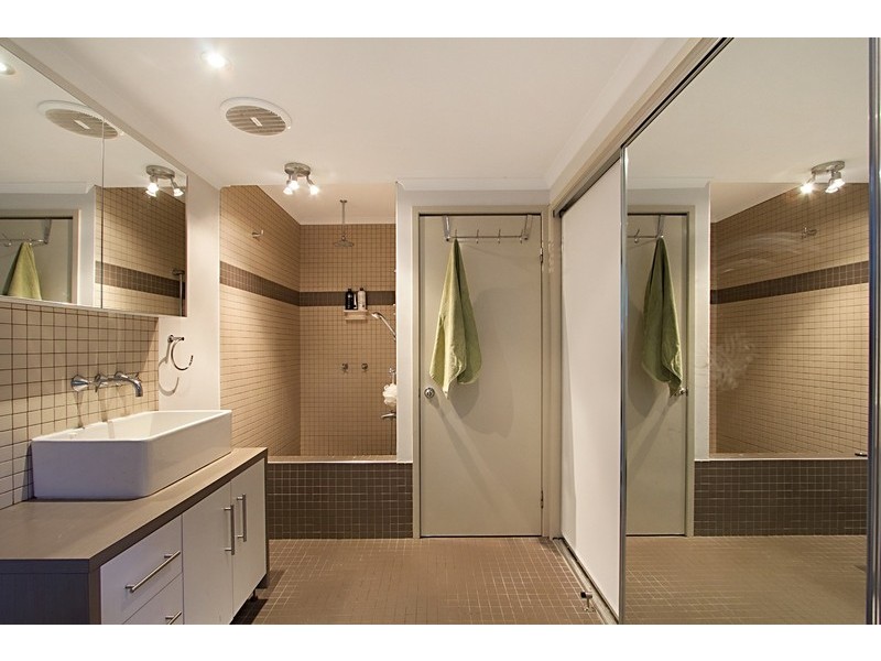 6 Blue Haze Crescent, Banora Point NSW 2486