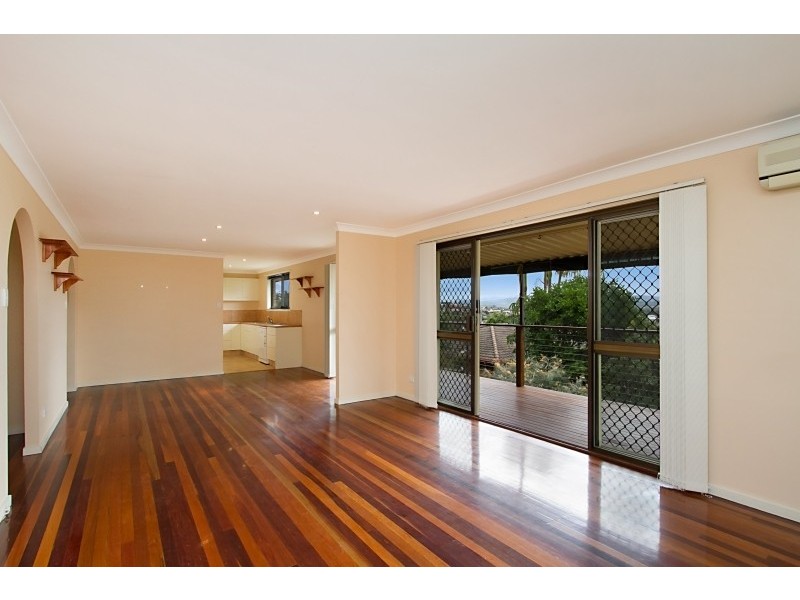 15 Anthony Avenue, Banora Point NSW 2486