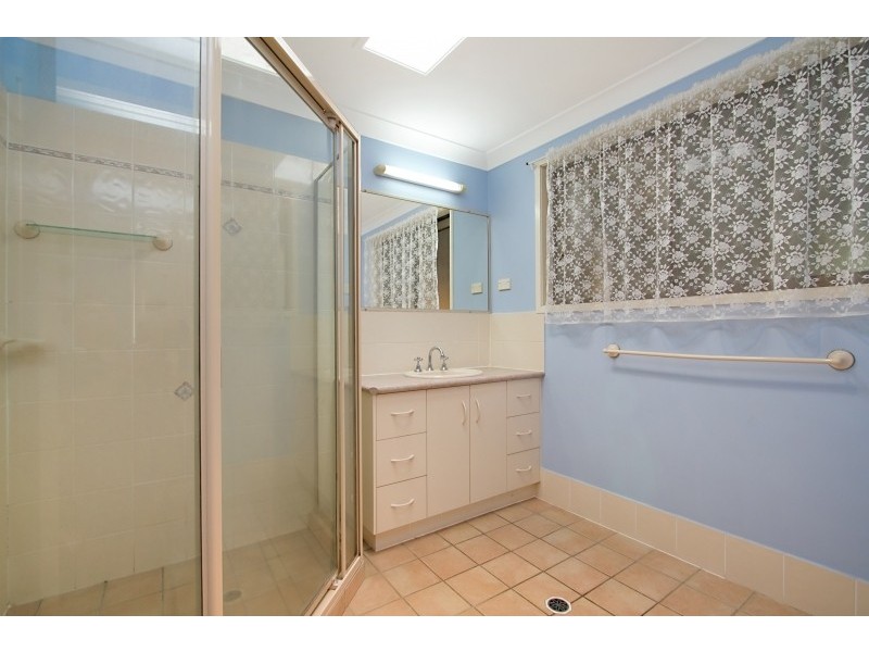 15 Anthony Avenue, Banora Point NSW 2486