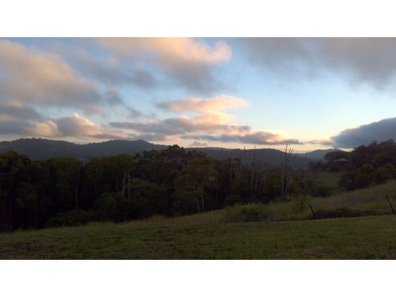 6 Steamboat Court, Bilambil Heights NSW 2486