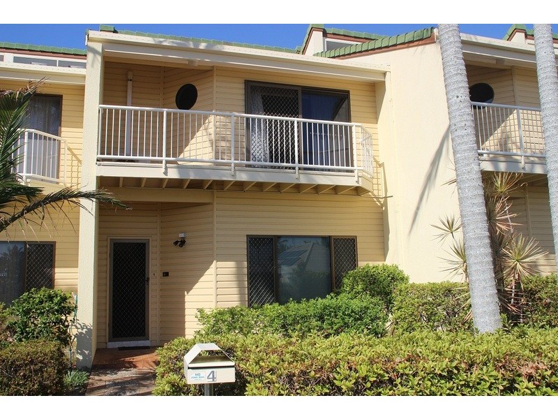 4/90-96 Keith Compton Drive, Tweed Heads NSW 2485