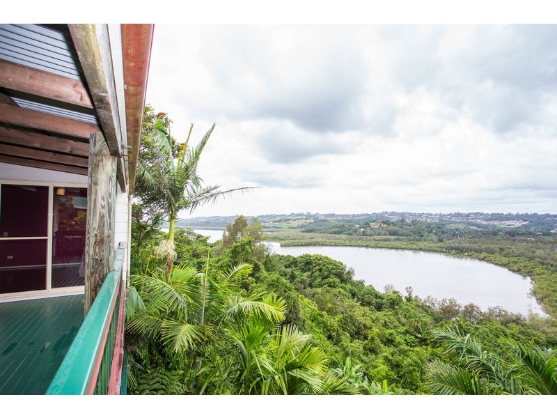 51 Broadwater Esplanade, Bilambil Heights NSW 2486