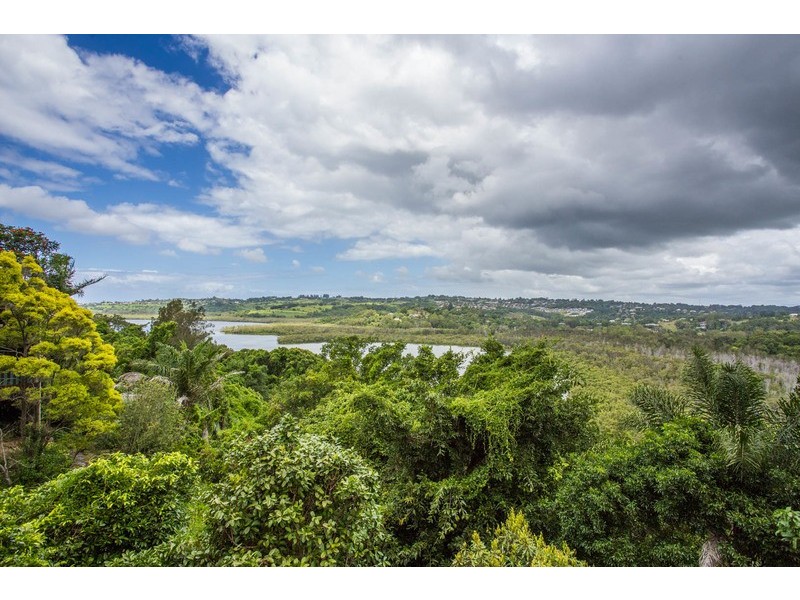 47 Broadwater Esplanade, Bilambil Heights NSW 2486