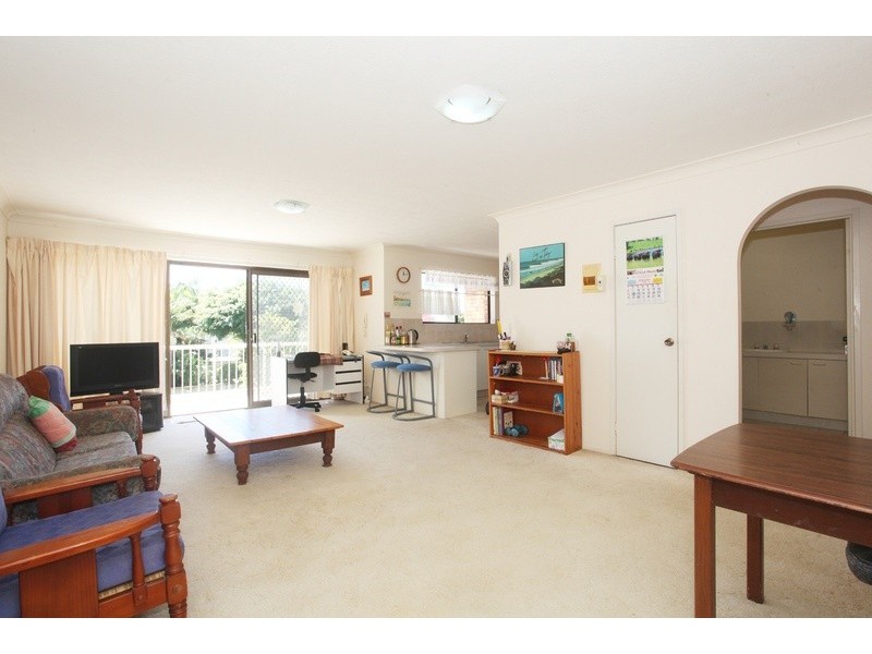 6/66 Dutton Street, Coolangatta QLD 4225