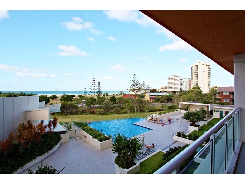103/2 Creek Street, Kirra QLD 4225