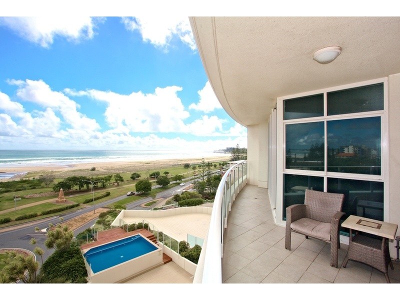 501/2 Creek Street, Kirra QLD 4225