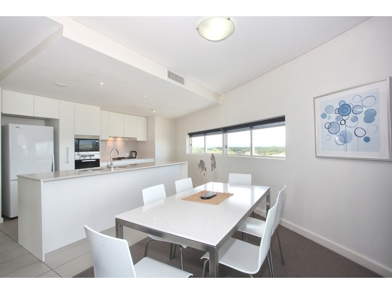 501/2 Creek Street, Kirra QLD 4225