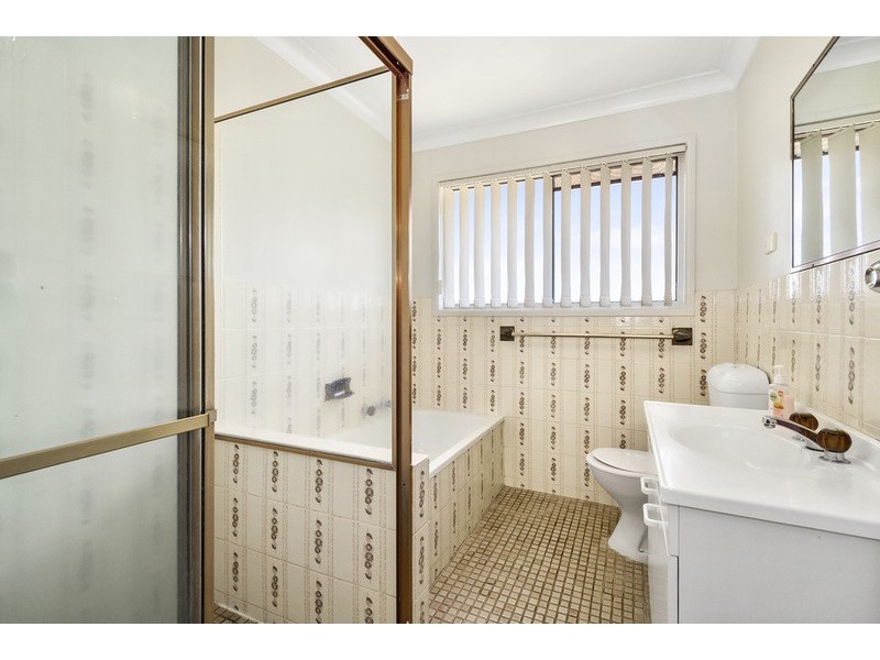 1 & 2/83 Oyster Point Road, Banora Point NSW 2486