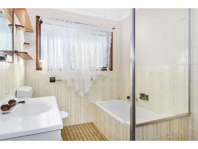 1 & 2/83 Oyster Point Road, Banora Point NSW 2486