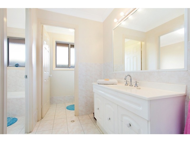 15 Kentia Crescent, Banora Point NSW 2486