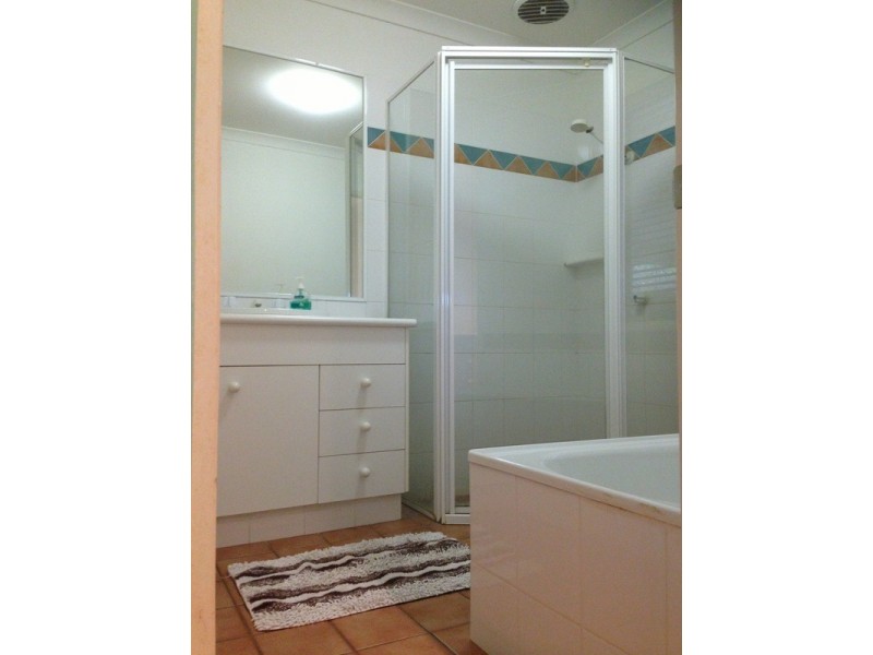 4a Peter Street, Banora Point NSW 2486