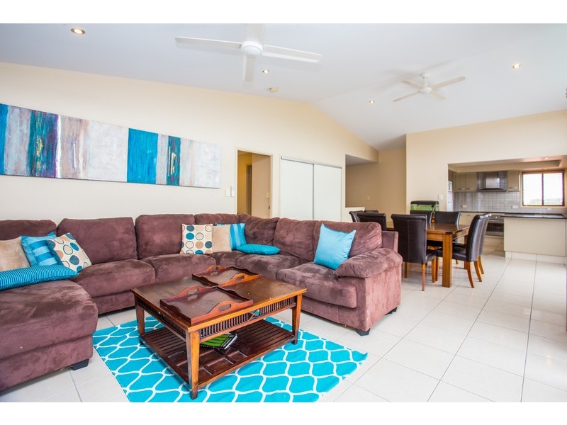 5 Comenara Crescent, Banora Point NSW 2486