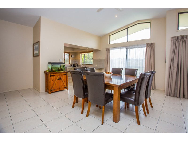 5 Comenara Crescent, Banora Point NSW 2486