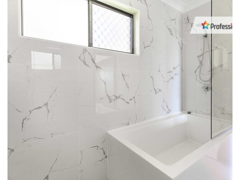 2 Elsie Street, Banora Point NSW 2486