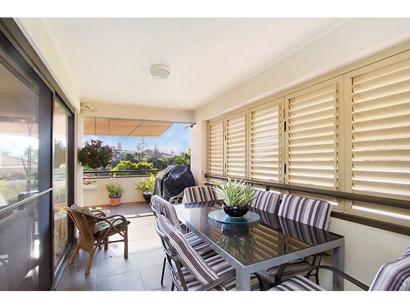 8/37 Dixon Street, Coolangatta QLD 4225