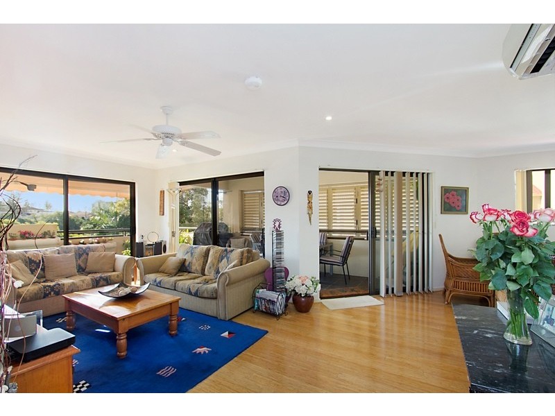8/37 Dixon Street, Coolangatta QLD 4225