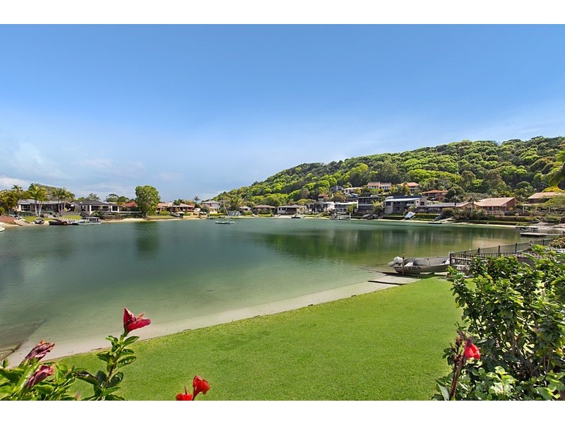 10 Captains Way, Banora Point NSW 2486