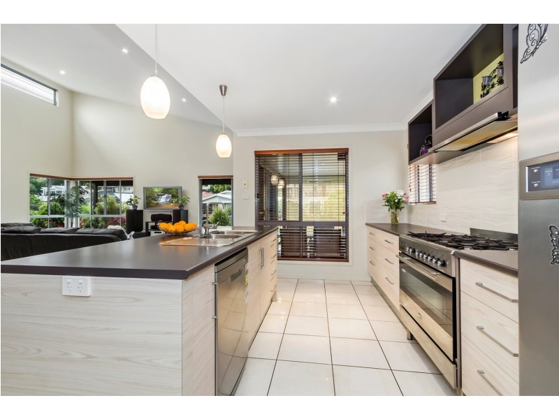 31 Buncrana Terrace, Banora Point NSW 2486