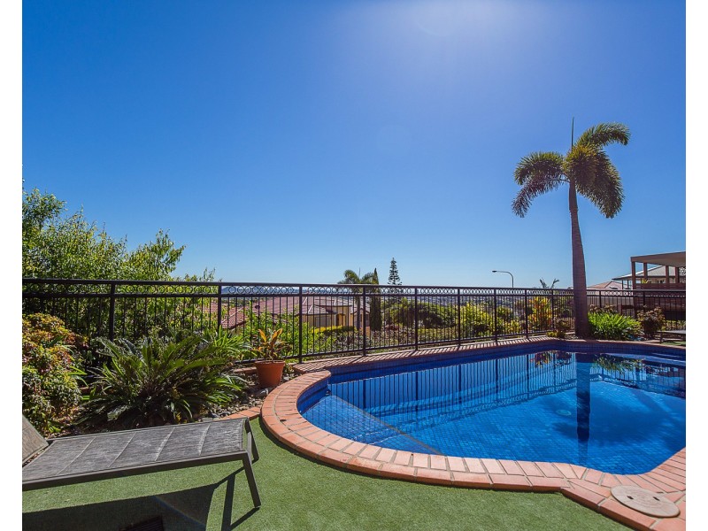 11 Kinross Close, Banora Point NSW 2486
