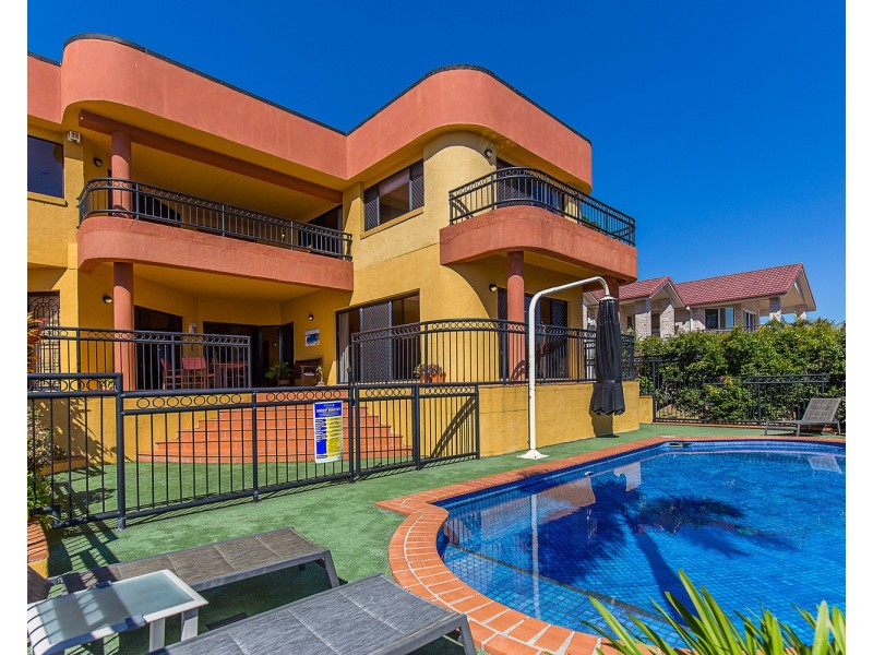 11 Kinross Close, Banora Point NSW 2486