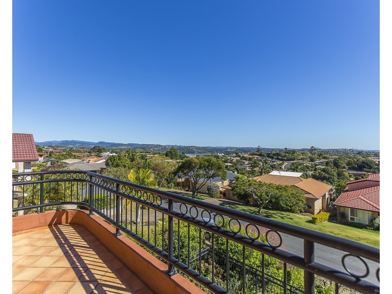 11 Kinross Close, Banora Point NSW 2486