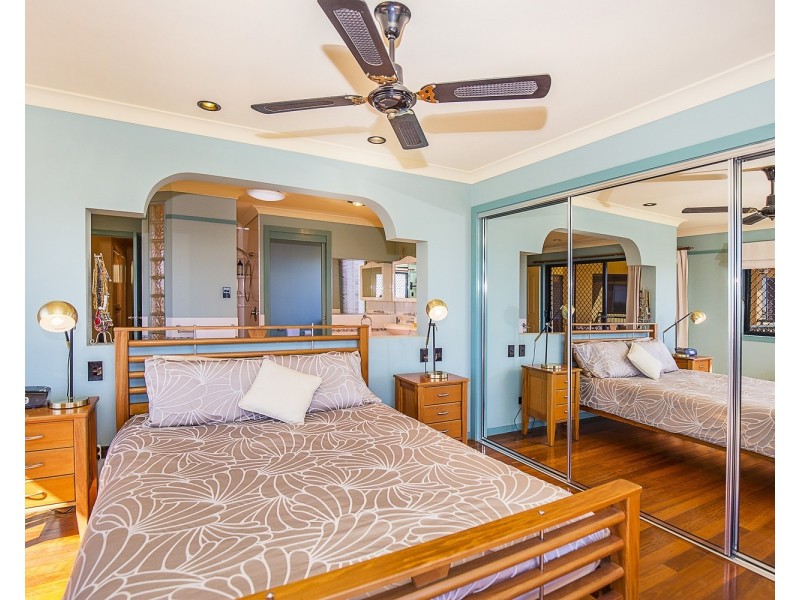 11 Kinross Close, Banora Point NSW 2486