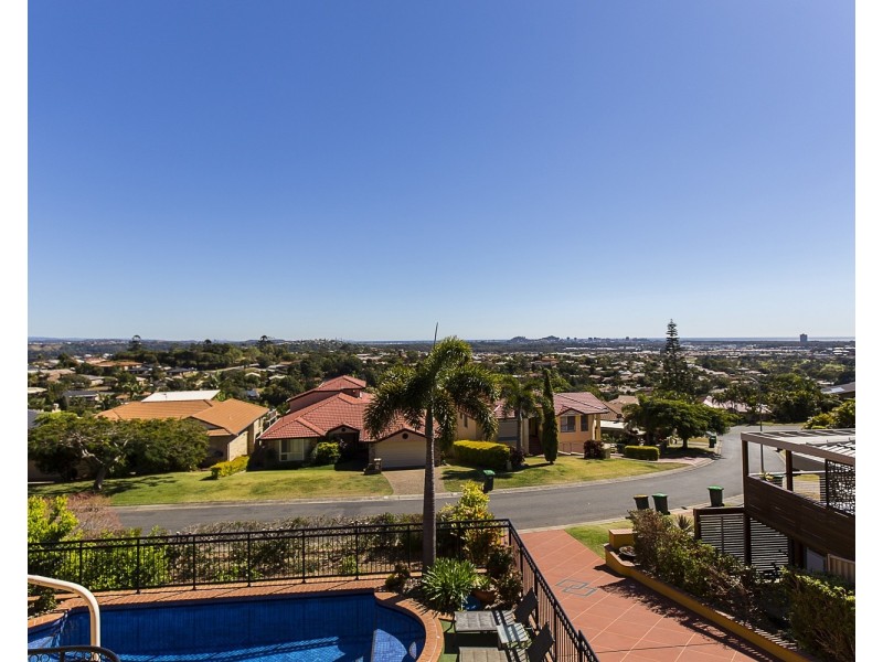 11 Kinross Close, Banora Point NSW 2486