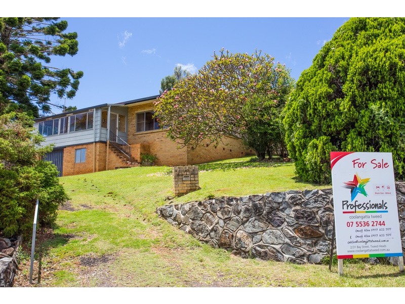 18 Anthony Avenue, Banora Point NSW 2486