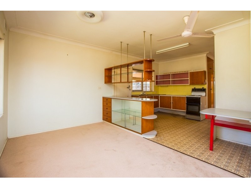 18 Anthony Avenue, Banora Point NSW 2486