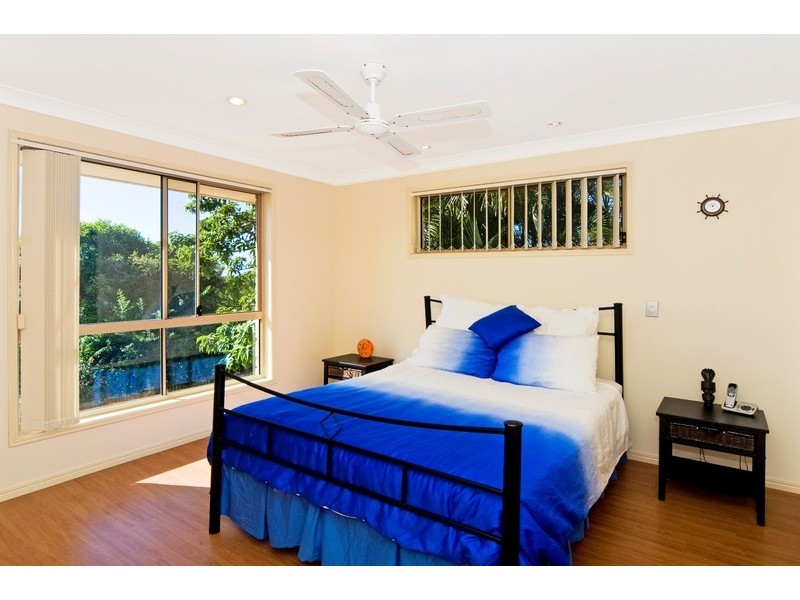 33 Firewheel Way, Banora Point NSW 2486