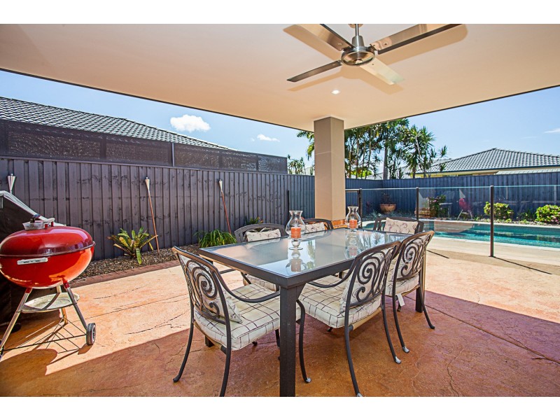 9 Magnolia Crescent, Banora Point NSW 2486