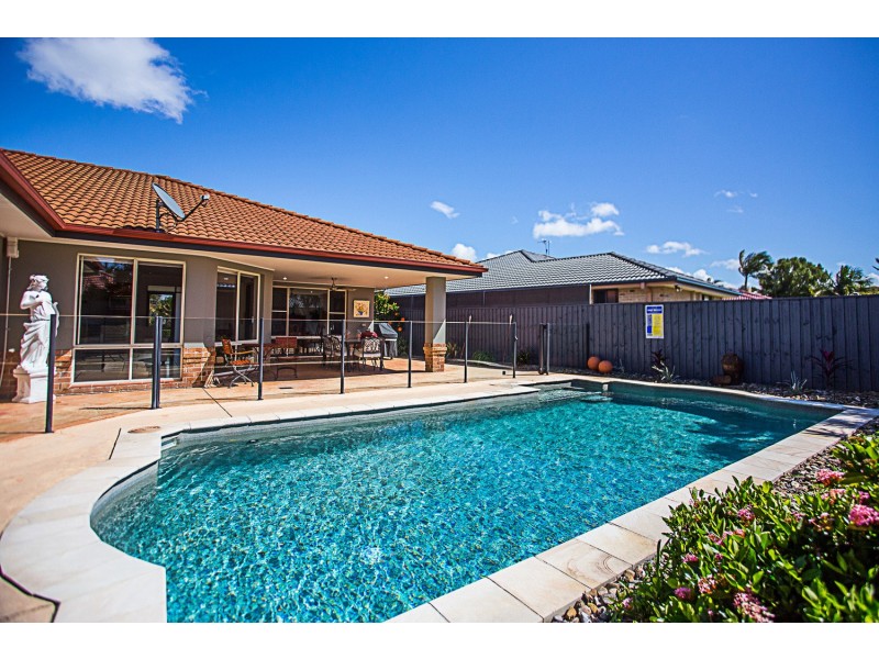 9 Magnolia Crescent, Banora Point NSW 2486