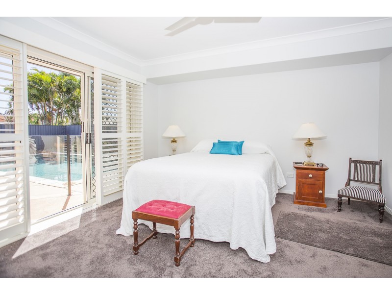 9 Magnolia Crescent, Banora Point NSW 2486