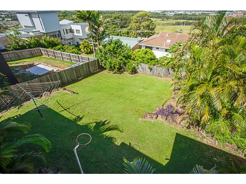 3 Glenys Street, Tweed Heads South NSW 2486