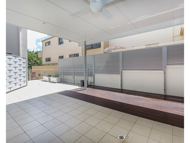 8/41-43 Dixon Street, Coolangatta QLD 4225