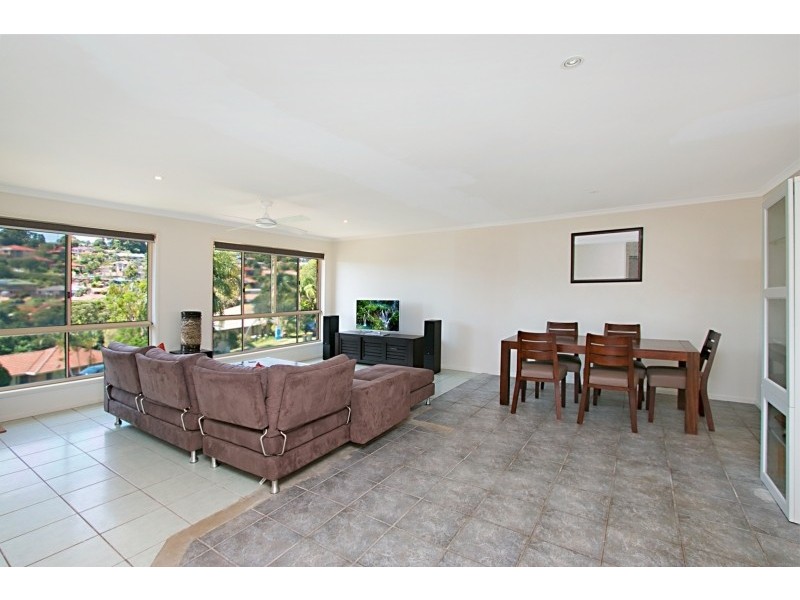 36 Glen Ayr Drive, Banora Point NSW 2486