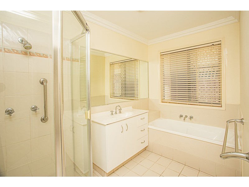 10 Reid Place, Banora Point NSW 2486